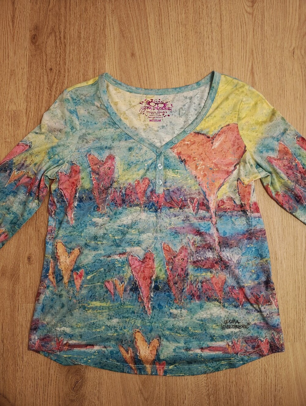 Leoma Lovegrove V-Neck 3/4 Sleeve Tee in Blue & Pink